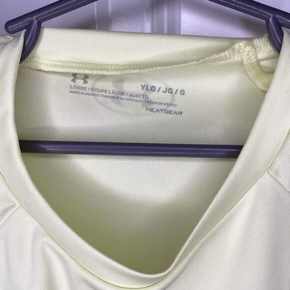 NWT Youth Under Armour Performance tee shirtpale yellow - Picture 2 of 3